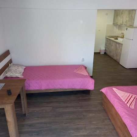 Apartmants Djekovi 奥赫里德 外观 照片